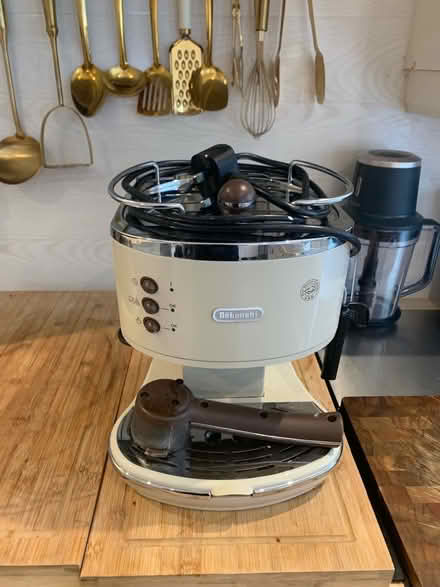 Photo of free DeLonghi Coffee Maker (Egremont CH44) #1