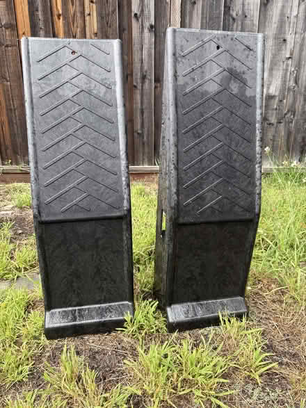 Photo of free Car ramps (Redwood City, Selby/El Camino) #1
