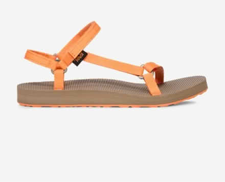 Photo of size 8-9ish sandals (East end Alameda) #1