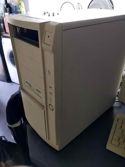 Photo of free Vintage PC - Non Working (Hoo St Werburgh ME3) #1