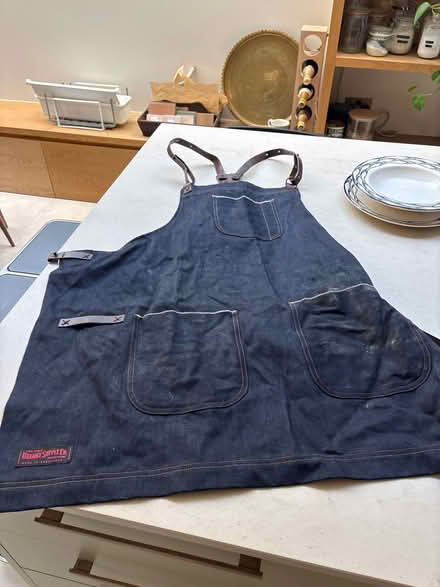 Photo of free Denim apron (E9) #1