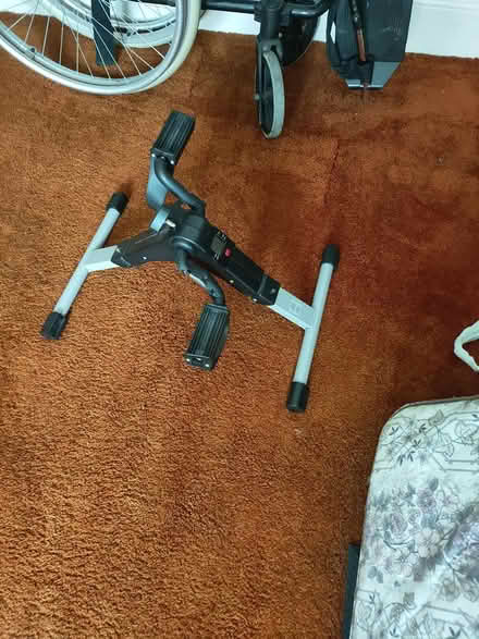 Photo of free Exercise machine (isleworth) #1