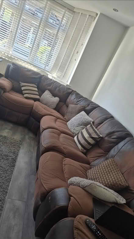 Photo of free Brown sofa set (SL46NA) #1