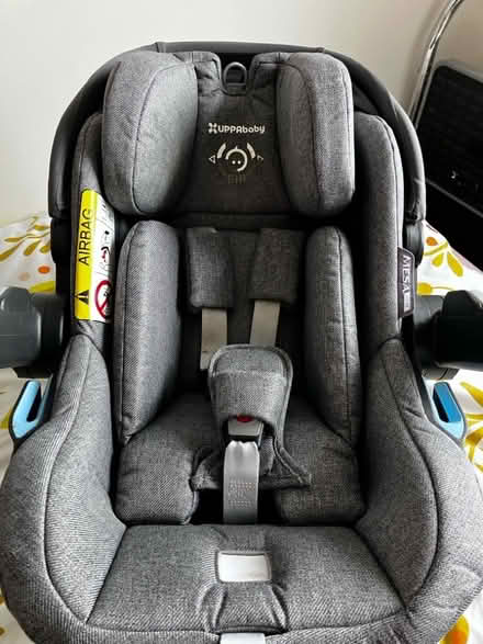 Photo of free Baby Car Seat (The Triangle Estate RH15) #3