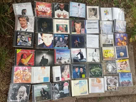 Photo of free 130~ CDs (AL2 / SG6) #4