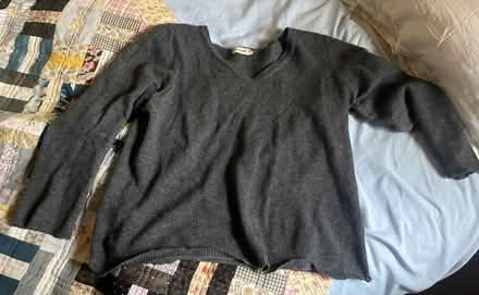 Photo of free Grey cashmere jumper for craft (Berkhamsted HP4) #1