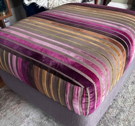 Photo of free Storage seat/ottoman (Edinburgh EH10) #1