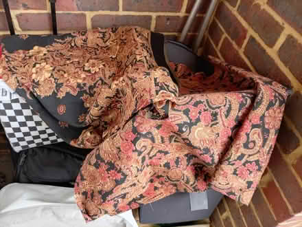 Photo of free Various curtains and fabrics (TW3 Hounslow) #4
