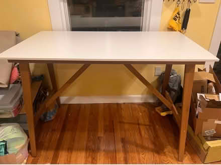 Photo of free White counter height table (Congress Heights) #1