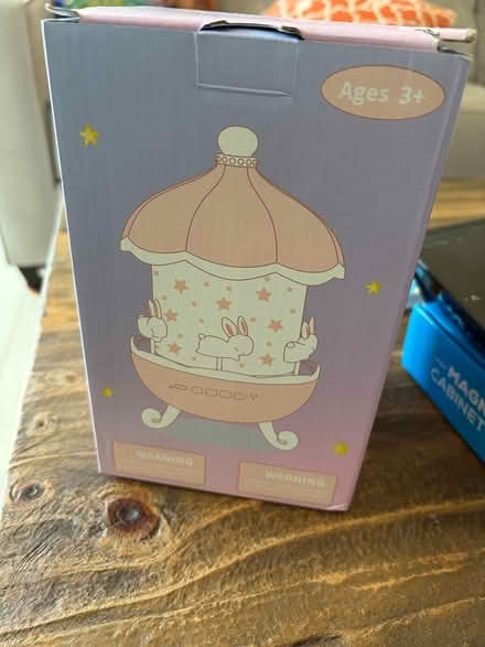 Photo of free Sound machine with night light (Jardin Ave) #1