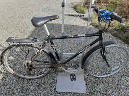 Photo of free 3 bikes - 2 mens 1 ladies - will separate (Fairlight TN35) #2