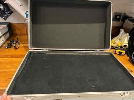 Photo of free Kinsman Pedal board case for guitar pedals (Harrogate HG2) #2