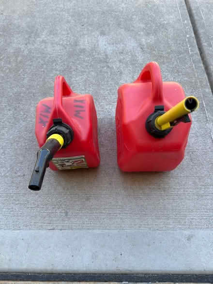 Photo of free Plastic gas cans (Fuquay Varina) #1