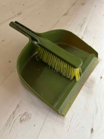 Photo of free Large dustpan and brush (Oldfield Park BA2) #1