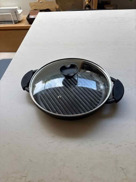 Photo of free Non stick griddle pan (E9) #1