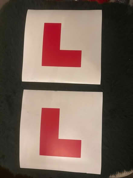 Photo of free magnetic L plates (Cardiff CF5) #1