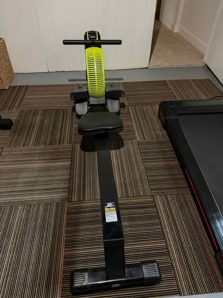 Photo of free Rower (Silver Spring (off of E.Wayne)) #1