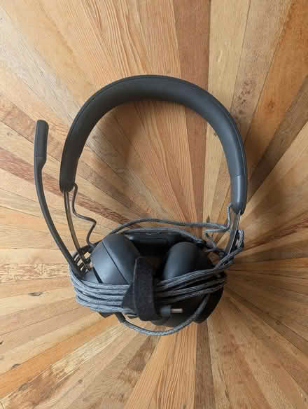 Photo of free Headphones with microphone (OX4 - Iffley / Cowley) #1