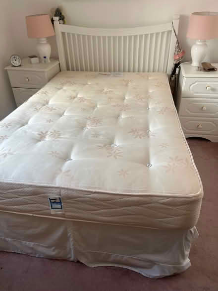 Photo of free 4ft Divan Bed (Bexleyheath DA6) #1