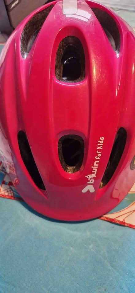 Photo of free Child's bicycle helmet; used but never involved in a crash (Walkley S6) #3