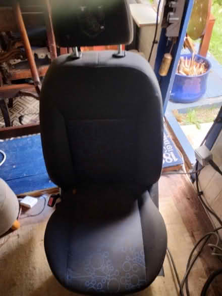 Photo of free Car Seat (Hatfield, AL10) #1