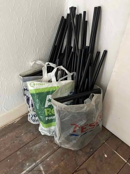 Photo of free Clothes Rails (Rutherglen G732au) #3
