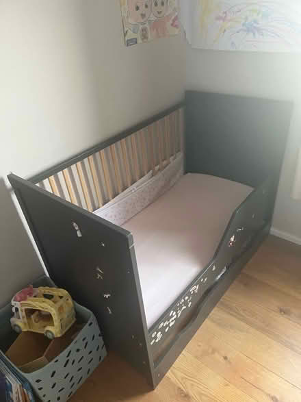 Photo of free Cot bed / toddler bed (Queenstown Road SW8) #2