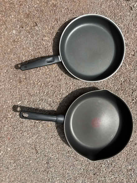 Photo of free Kitchen bric a brac (KT10) #2