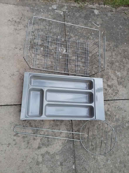 Photo of free Kitchen things (TW3 Hounslow) #1