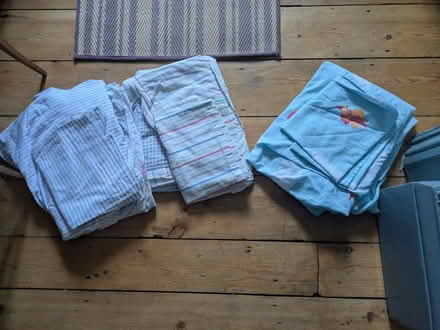 Photo of free Single duvet cover with matching pillow case. (Rugby CV21) #1