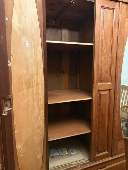 Photo of free Large double wardrobe (Rayleigh SS6) #4