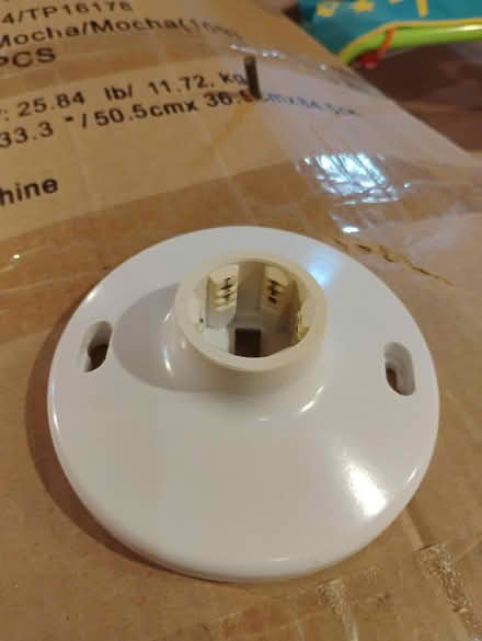 Photo of free Hardwired light bulb fixture (Richmond Hill) #1