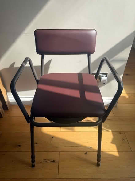 Photo of free Commode (Tulse Hill SW2) #3