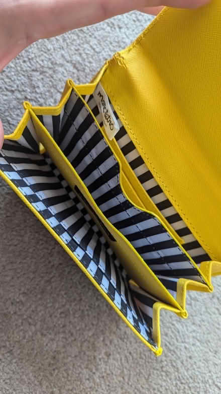 Photo of free Wallet (CR0) #2