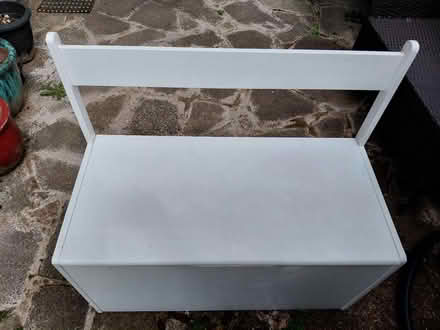 Photo of free Storage bench (TW15. Ashford) #1