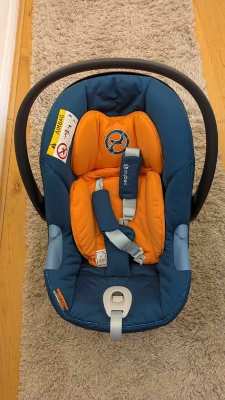 Photo of free Baby car seat - Cybex (Earls Court SW5) #1