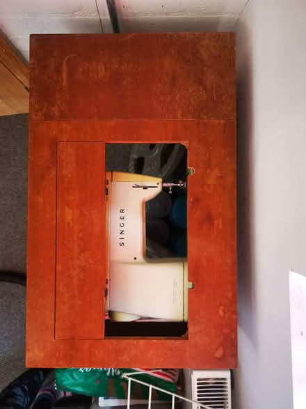 Photo of free Vintage Singer Sewing Machine table (Coventry by Burton Green CV4) #4