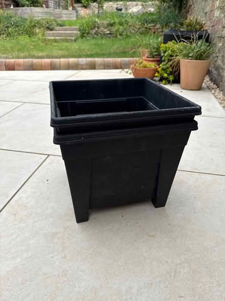 Photo of free Two large flower pots (East Oxford OX4 2) #1