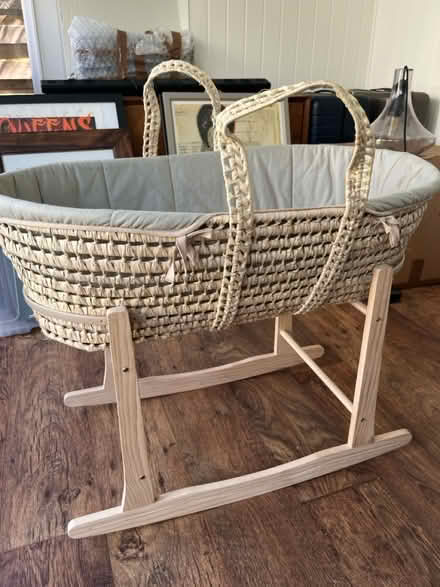 Photo of free Moses basket (BR3 4) #2