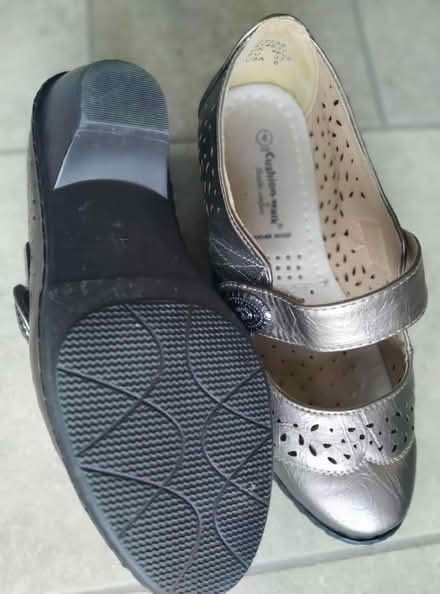 Photo of free Gold coloured shoes (Eltham SE9) #2