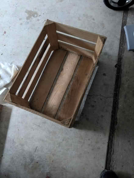Photo of free Wooden crate (shady grove and 355) #1