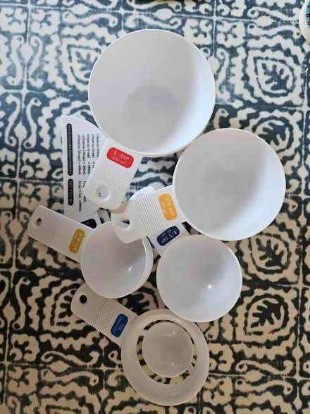 Photo of free Set of measuring cups (Erlestoke SN10) #2