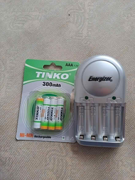 Photo of free AA/AAA Battery charger (Harefield SO19) #2