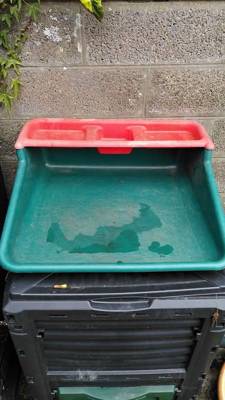 Photo of free Greenhouse bench tidy (Craigie DD4) #1