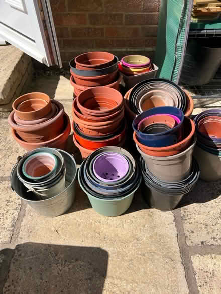 Photo of free Various plant pots (Lower Earley, RG6) #1