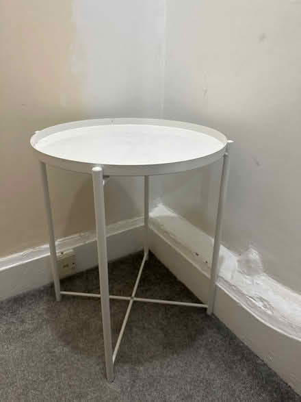 Photo of free White stand (SE1) #1