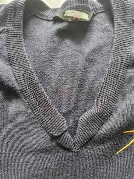 Photo of free School jumper (Grove Park SE9) #1