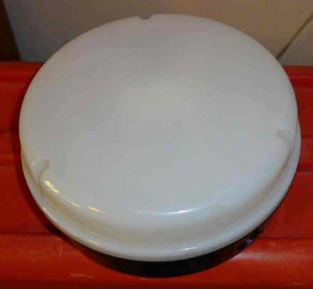 Photo of free Maximo 16W 2D Low Energy Bulkhead Lamp 20cm diameter (Hove Park area BN3) #2