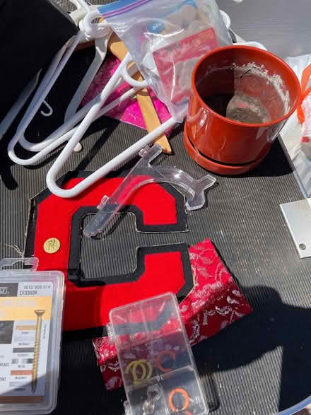 Photo of free stuff (alley behind 6817 Russell Ave) #1