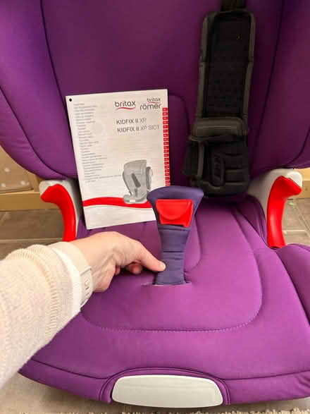 Photo of free Britax high back booster car seat (Corringham SS17) #4